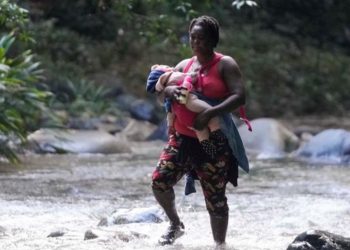 Récord de migrantes que han cruzado en 2022 el Tapón del Darién supera el de una década