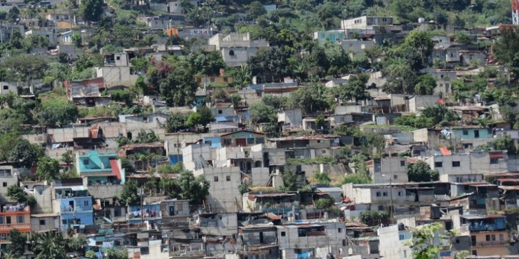 Registran déficit de calidad en más de 1 millón de viviendas en Guatemala