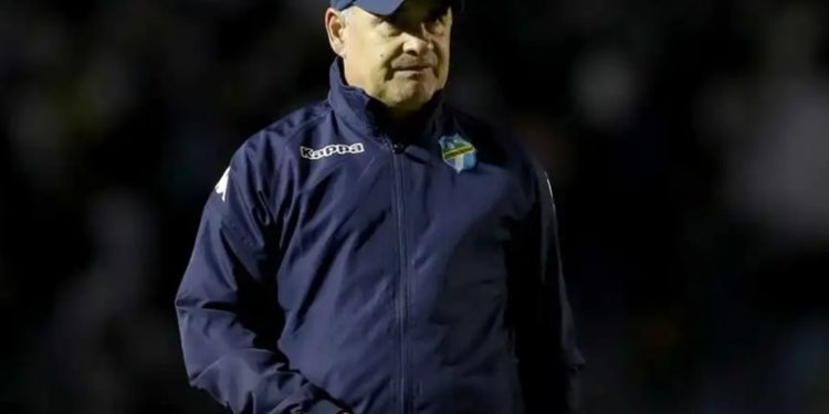 Regresó Willy Coito Olivera como DT a Comunicaciones