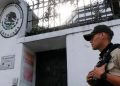 Reino Unido condena asalto de Ecuador a embajada de México