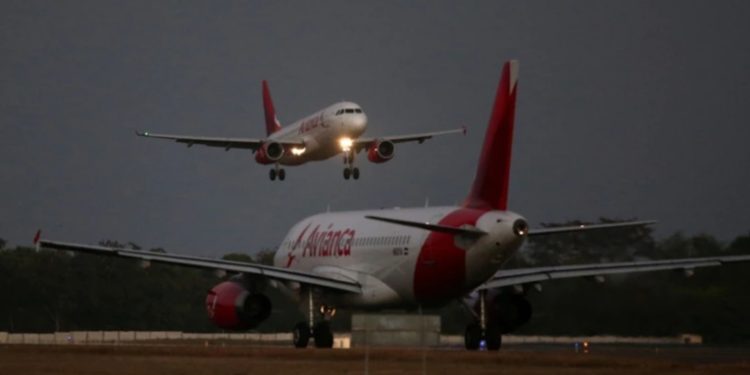 Reino Unido impone visas a salvadoreños tras incremento de solicitudes de asilo