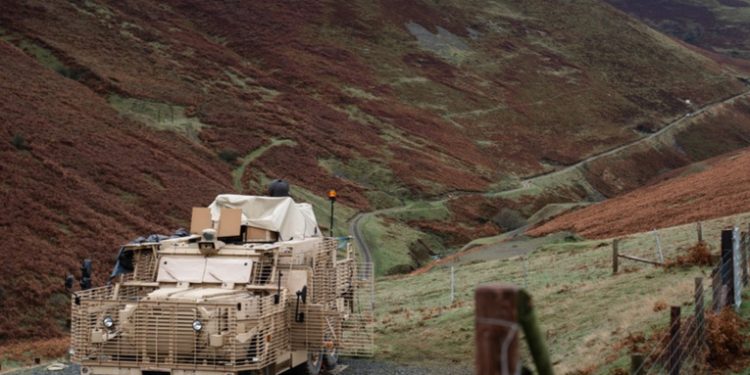 Reino Unido prueba con éxito una nueva arma láser capaz de destruir drones