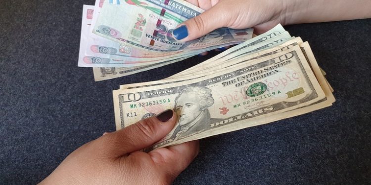 Remesas en América Latina: ¿bendición o condena?