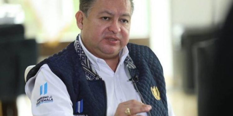 Renuncia el Ministro Desarrollo Social, Raúl Romero