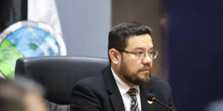 Pone a disposición su cargo el titular de la Comisión Presidencial de Derechos Humanos en medio de investigación