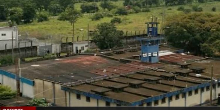 Reos liberan a 23 guardias penitenciarios retenidos desde el pasado miércoles