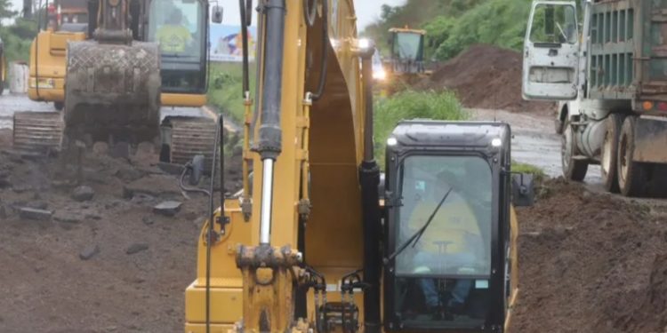 Reparación de hundimiento en autopista Palín-Escuintla Sur tomará entre 2 y 4 semanas