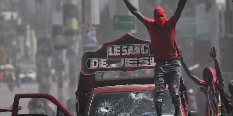 Reportan intensos tiroteos nocturnos en Puerto Príncipe