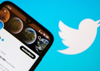 Reportan que Elon Musk ha ofrecido a Twitter proseguir con su adquisición