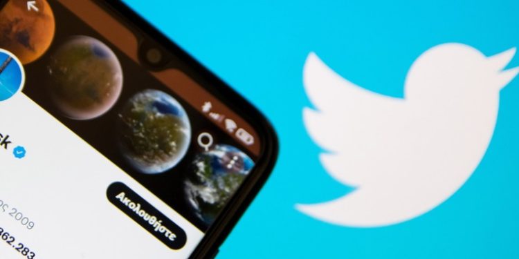 Reportan que Elon Musk ha ofrecido a Twitter proseguir con su adquisición