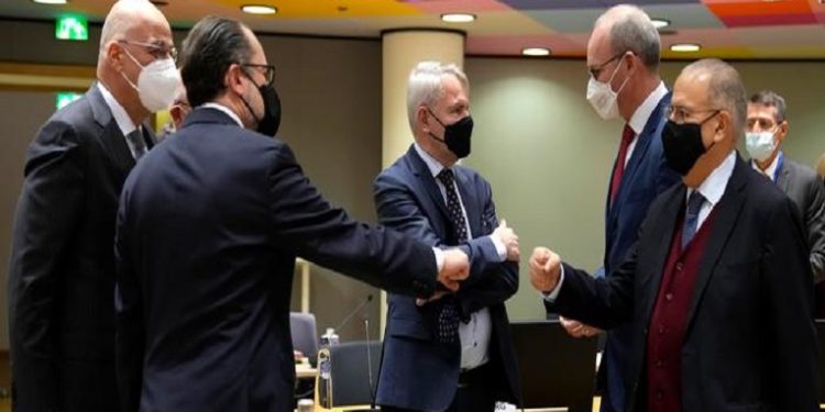 Representantes de Rusia y Ucrania se reunirán el miércoles en París