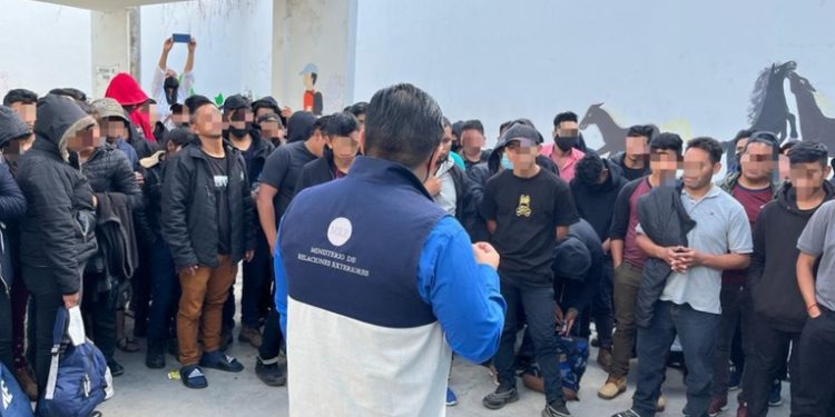 Rescatan a 127 guatemaltecos en San Luis Potosí, México