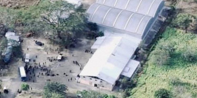 Rescatan a 160 menores y hallan osamentas en una finca de una secta judía