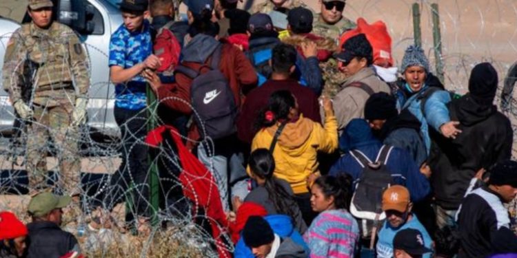 Rescatan a migrantes secuestrados en México