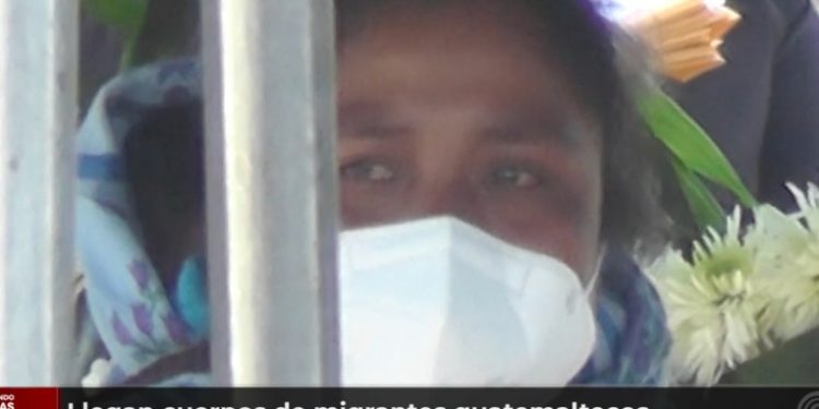 Restos de migrantes guatemaltecos masacrados en Tamaulipas llegan al país