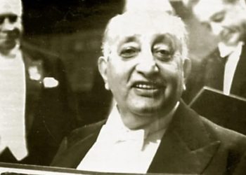 Restos de Miguel Ángel Asturias serán trasladados a Guatemala, confirma su hijo menor