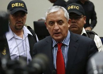 Revocan resolución que beneficiaba al ex presidente Otto Pérez Molina