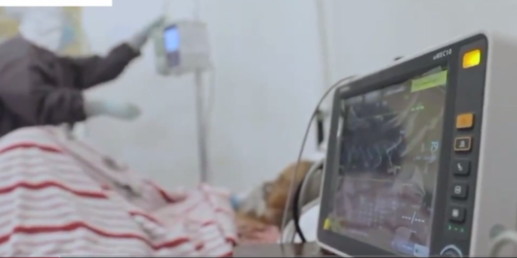 Rinden homenaje a médicos fallecidos por COVID-19