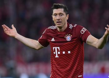 Robert Lewandowski pide contrato de dos años y aumento de sueldo para quedarse en el Bayern Múnich