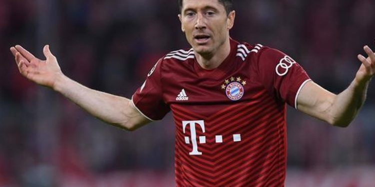 Robert Lewandowski pide contrato de dos años y aumento de sueldo para quedarse en el Bayern Múnich