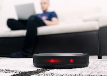 Robots aspiradores gritan insultos racistas en varias ciudades de EE.UU. tras ser hackeados