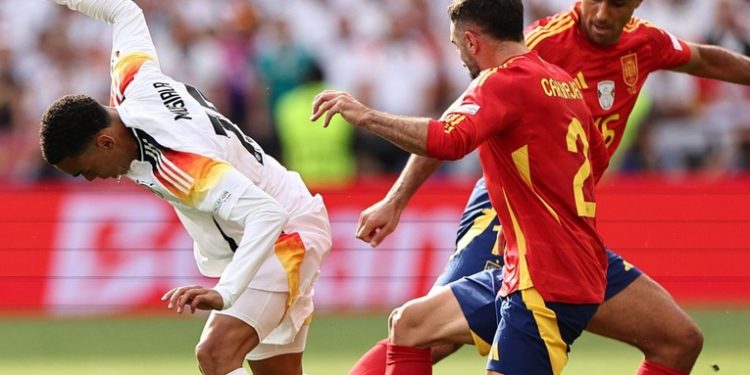 Rodri y Carvajal lideran el once FIFPRO 2024 que monopolizan Real Madrid y Manchester City