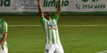 Romario Da Silva explota contra arbitraje