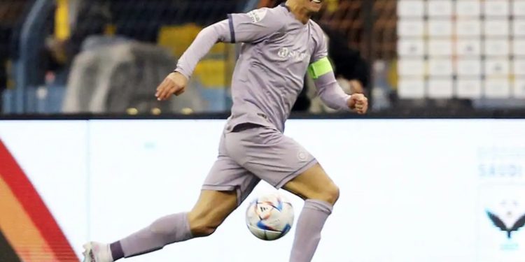 Ronaldo encabeza la lista Forbes de deportistas mejor pagados en 2023 tras su fichaje saudí