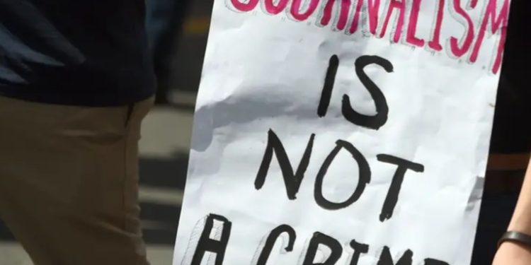 RSF advierte sobre difícil situación de periodistas