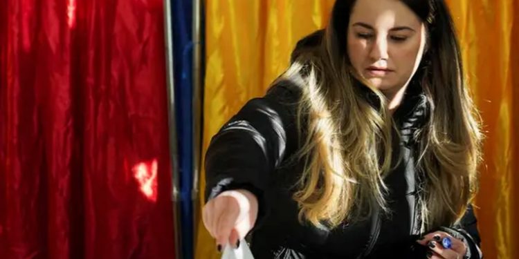 Rumania abre las urnas para votar en elecciones legislativas