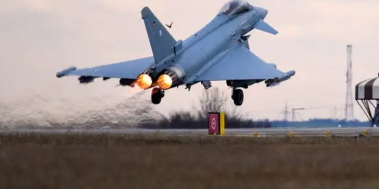 Rumania despliega cazas por violación de su espacio aéreo