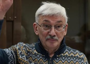 Rusia condena a activista por criticar la guerra en Ucrania