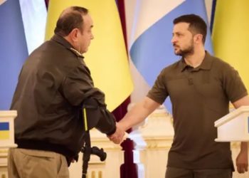 Rusia critica la visita de Alejandro Giammattei a Ucrania