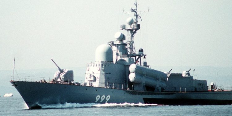 Rusia derriba dos bombarderos sobre la isla de las Serpientes y destruye una corbeta de Ucrania