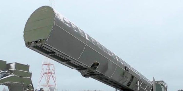 Rusia ensaya con éxito un nuevo misil balí­stico intercontinental