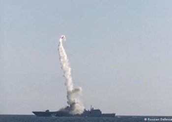 Rusia lanza primer misil hipersónico Tsirkon desde un submarino