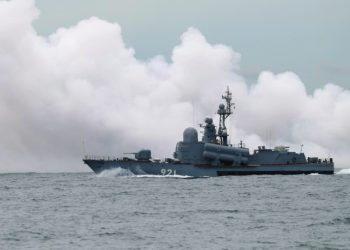 Rusia lleva a cabo ejercicios militares tácticos para proteger la Ruta Marítima del Norte