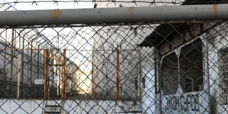 Rusia: miembros de EI toman de rehenes a guardias en cárcel