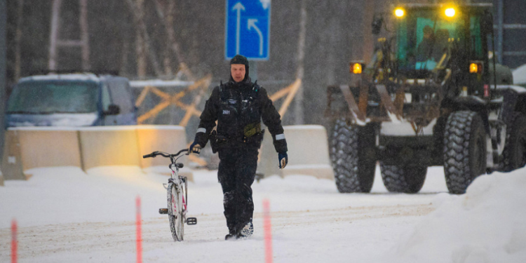 Rusia presenta protesta a Finlandia por el cierre de los pasos fronterizos más usados