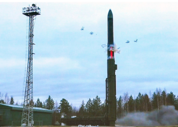 Rusia realiza un lanzamiento de prueba de un misil balístico intercontinental Yars