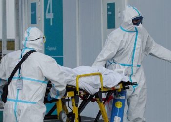 Rusia registra 25 mil nuevos casos y 663 muertos por COVID en un dí­a