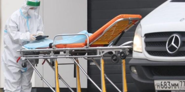 Rusia supera por primera vez los 1.000 muertos diarios por Covid-19