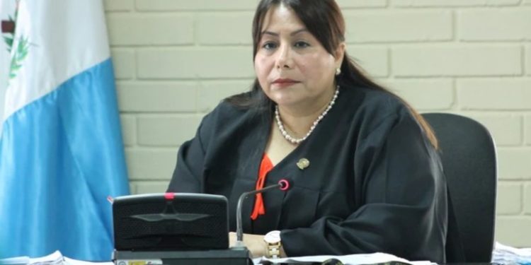 Sala de apelaciones separa del caso Libramiento de Chimaltenango a jueza Silvia de León