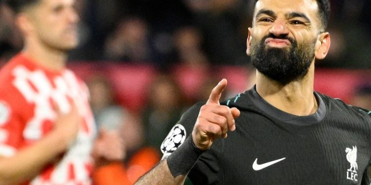 Salah, de penalti, sentencia al Girona en su mejor actuación europea