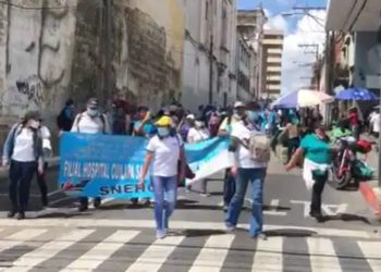 Salubristas anuncian bloqueos y marchas para mañana en distintos puntos del paí­s