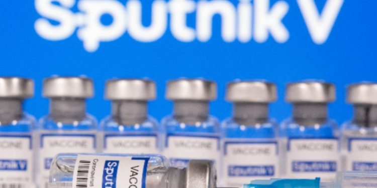 Salud anuncia llegada de 100 mil dosis de Sputnik V