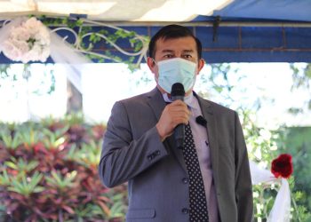 Salud contradice versión del único Alcalde Municipal ya vacunado contra el Covid-19