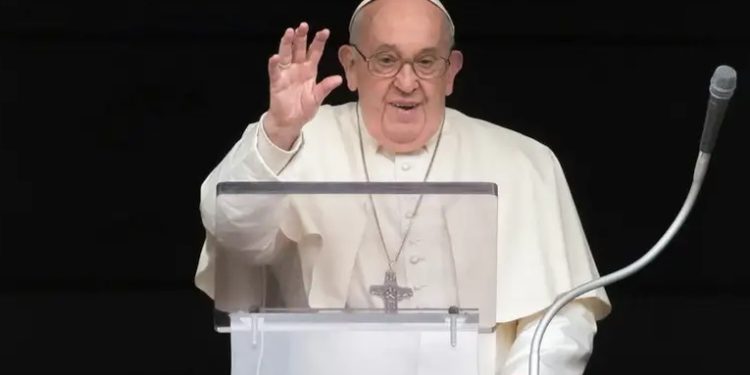 Salud del papa mejora y pronóstico deja de ser reservado