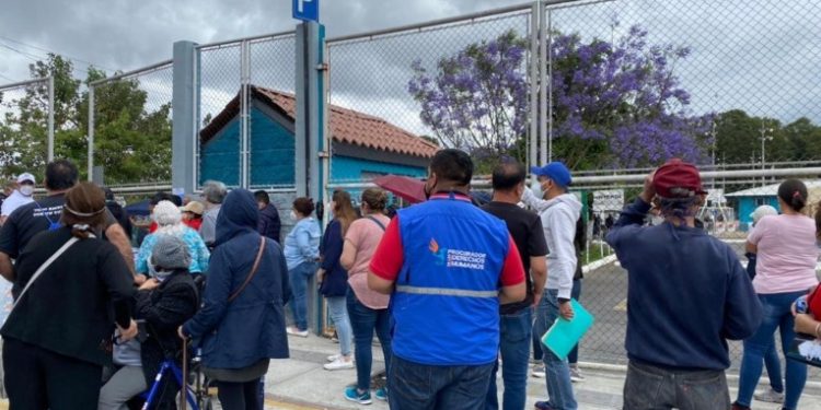 Salud pide disculpas a los adultos mayores