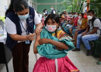 Salud reporta más de ocho millones de guatemaltecos vacunados contra el COVID-19